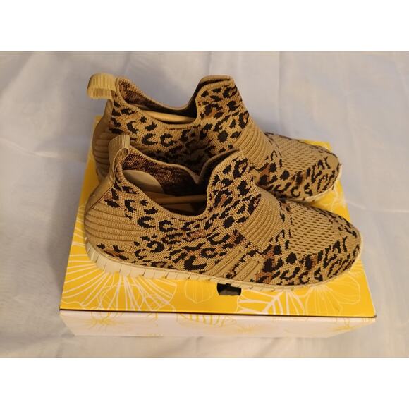 Yellow Box Junamy Shoes 10" - Picture 8 of 8